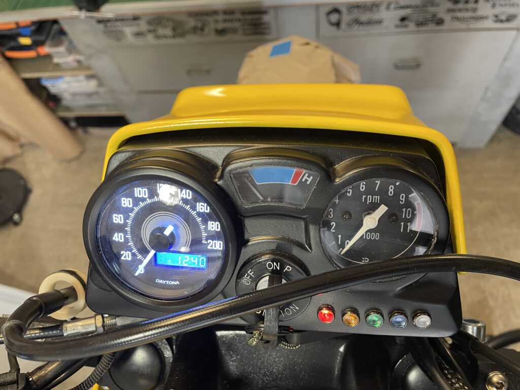 Tableu de bord full led avec tachymètre Velona